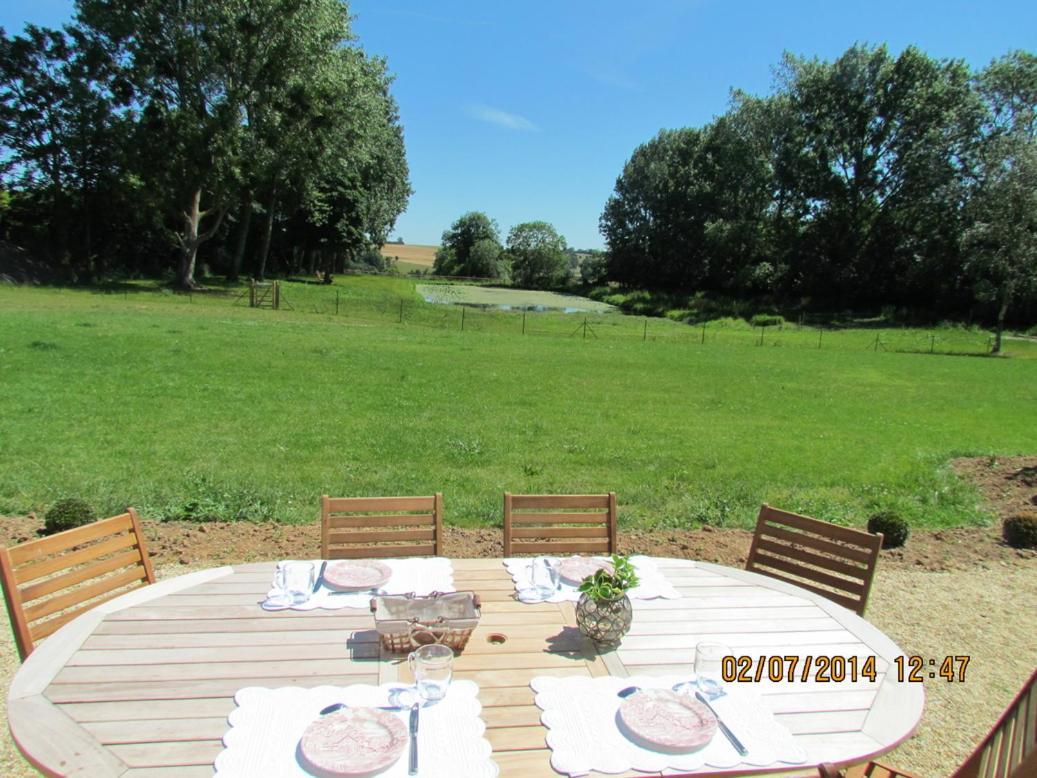 Villa L'Orangerie du Grand Jardin à Condé-sur-Seulles Extérieur photo
