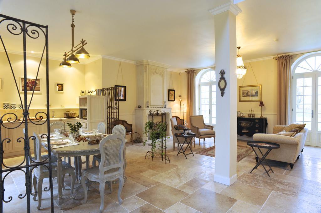 Villa L'Orangerie du Grand Jardin à Condé-sur-Seulles Chambre photo