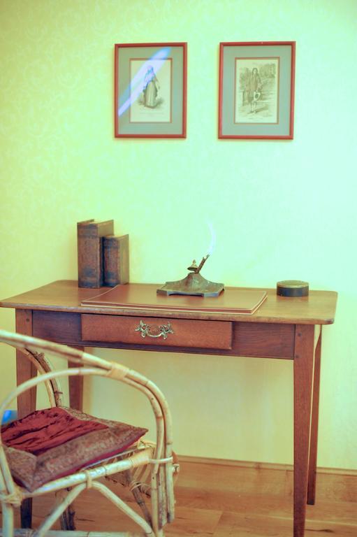 Villa L'Orangerie du Grand Jardin à Condé-sur-Seulles Chambre photo